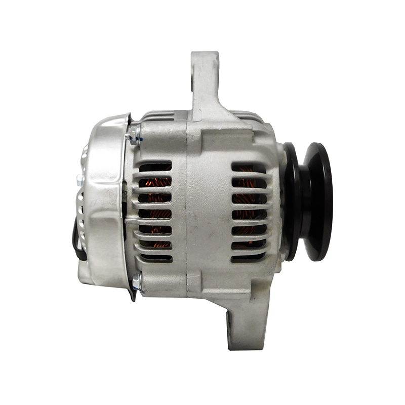 Alternator Denso 12V 60A pentru Kubota L5740 și L5740HST (înlocuire 11903N)